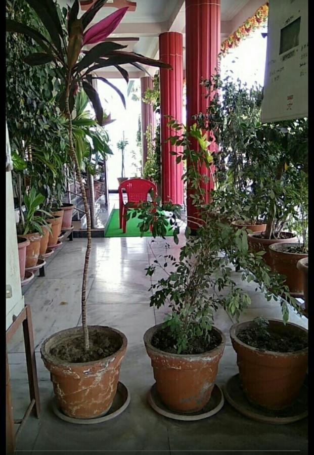 Ganga Palace Hotel Ujjain Exterior photo